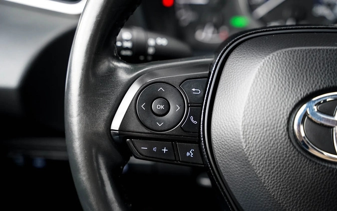 Toyota Corolla cena 77900 przebieg: 118491, rok produkcji 2019 z Piła małe 562